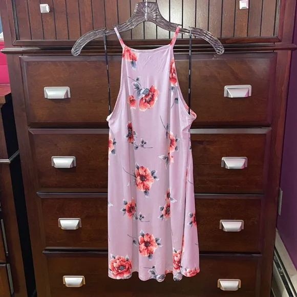 Forever21 Floral Dress 🌺 - Picture 2 of 3